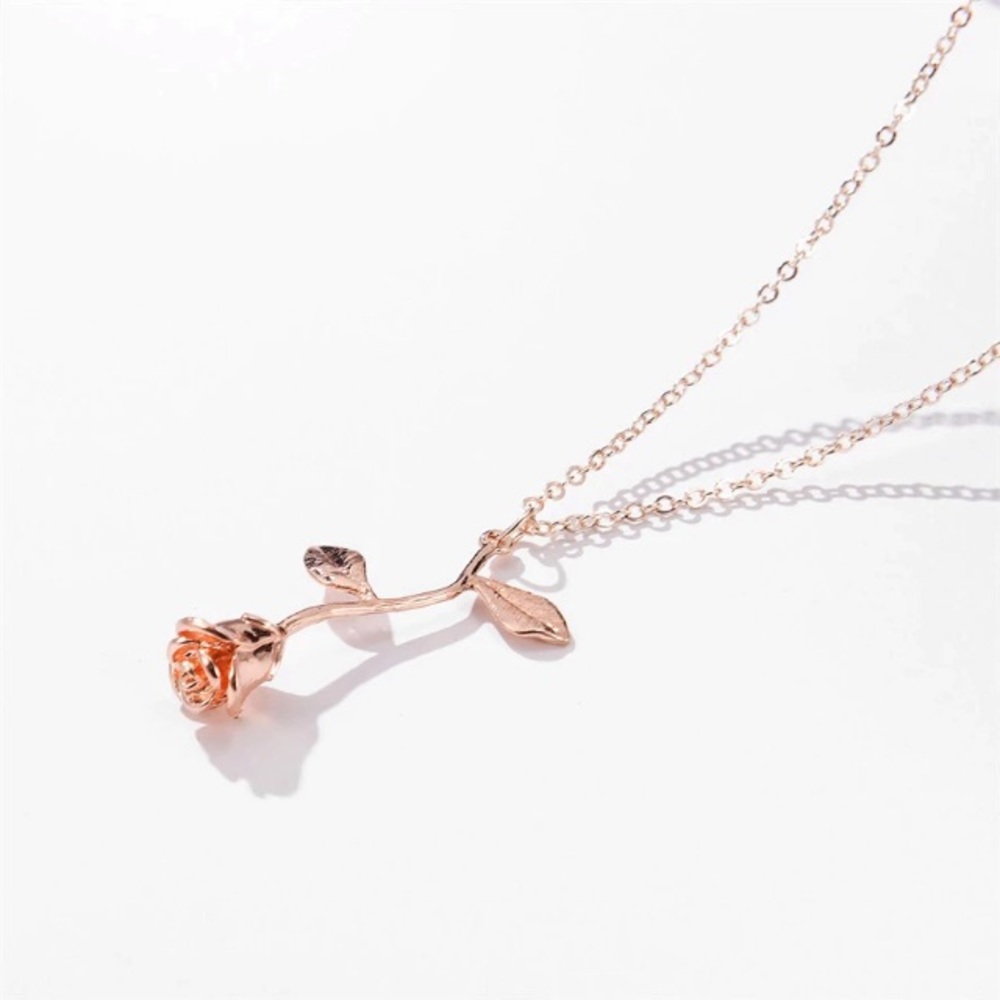 ๐๐๐ฒFIRM๐โBUNDLE 4 DISCOUNT!๐น๐ฅROSE๐GOLD ROSE - Picture 5 of 8